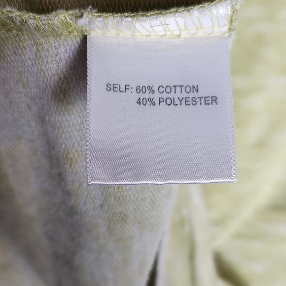 Jane & Delancey Green Women's Knot Front Top Medium Tee Distressed - Picture 6 of 6